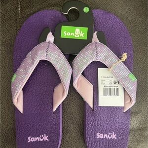 Sanuk Purple Sandals Comfortable Casual Flip Flops